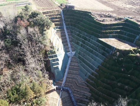 砂防えん堤工事